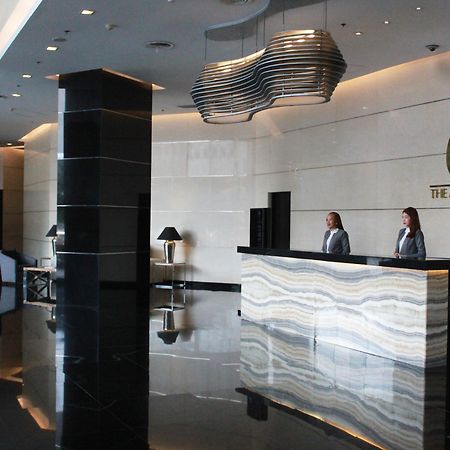 The Alpha Suites San Pedro Makati Eksteriør billede