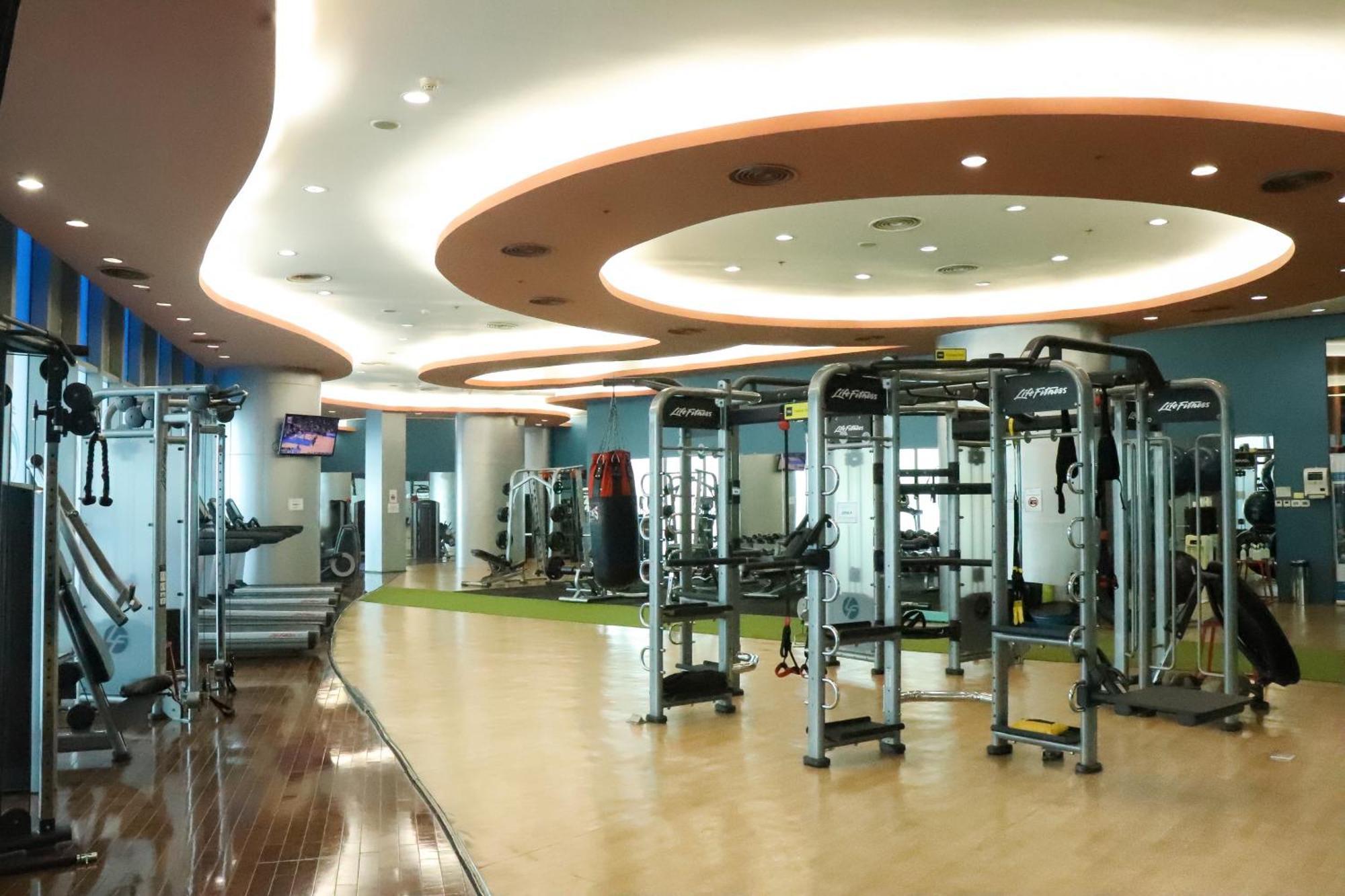The Alpha Suites San Pedro Makati Eksteriør billede