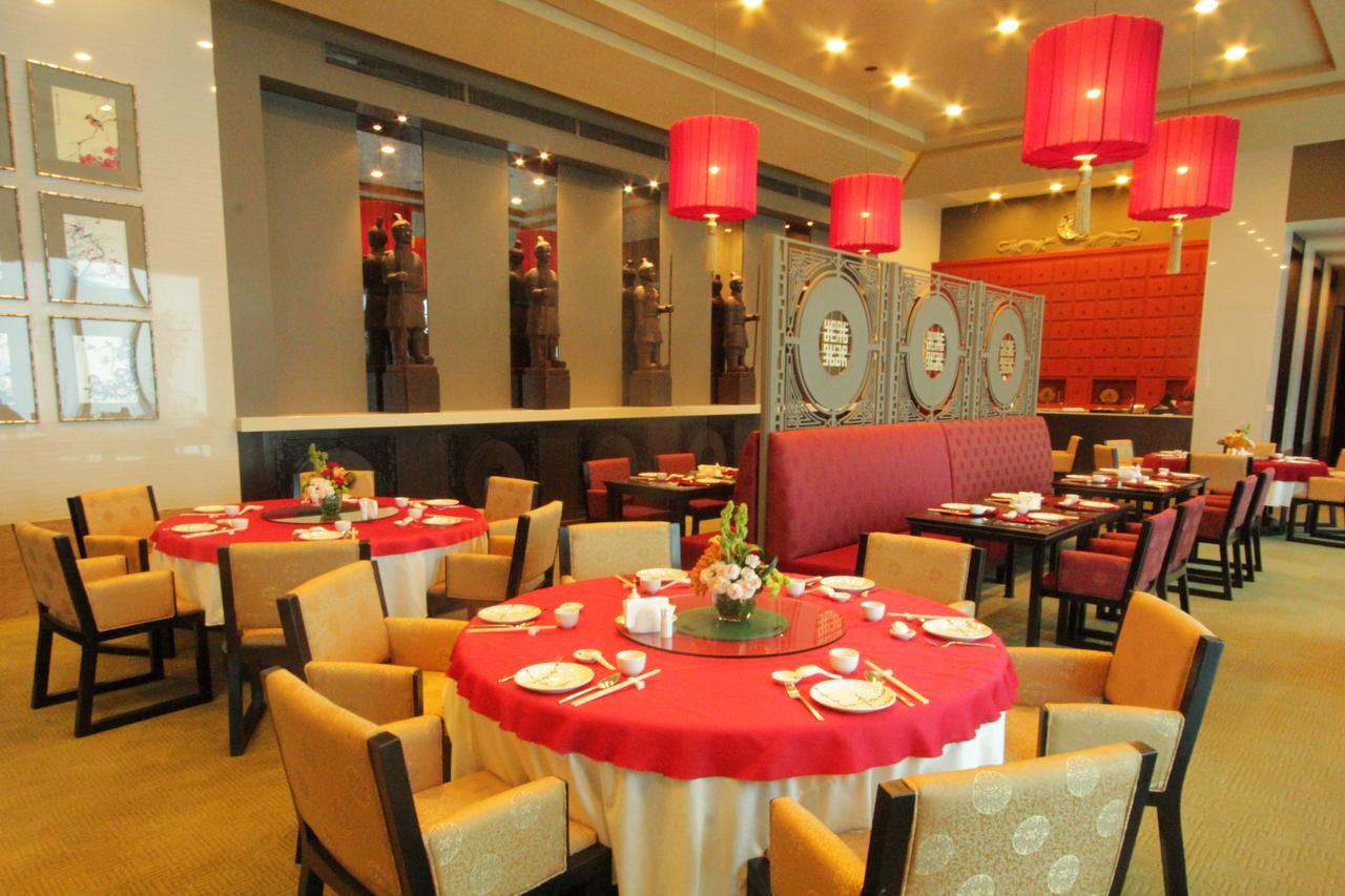 The Alpha Suites San Pedro Makati Eksteriør billede