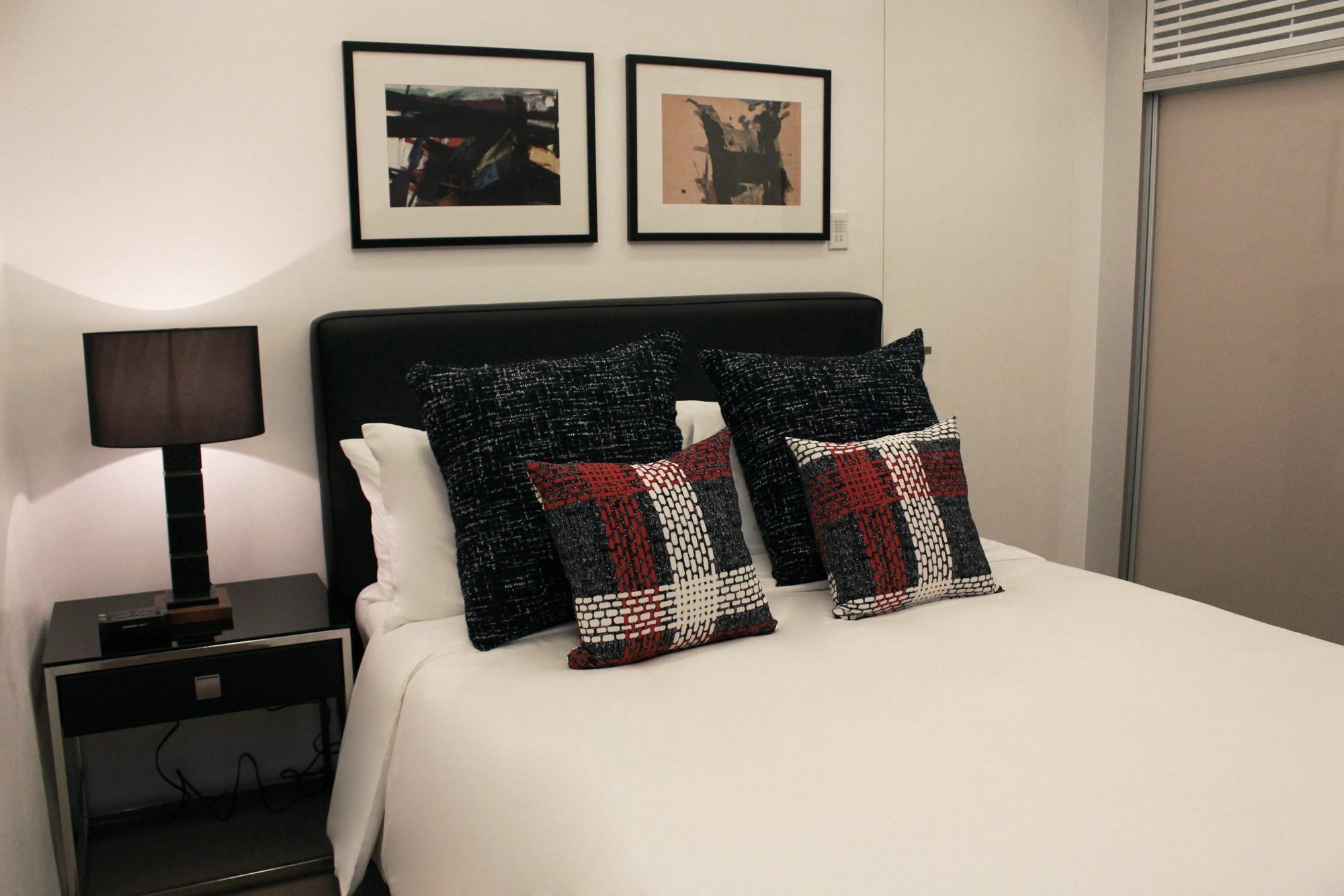 The Alpha Suites San Pedro Makati Eksteriør billede