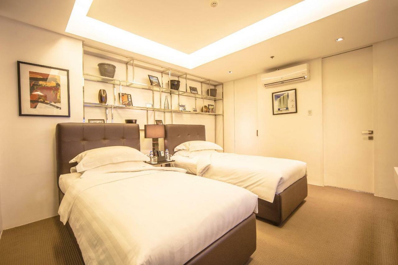 The Alpha Suites San Pedro Makati Eksteriør billede